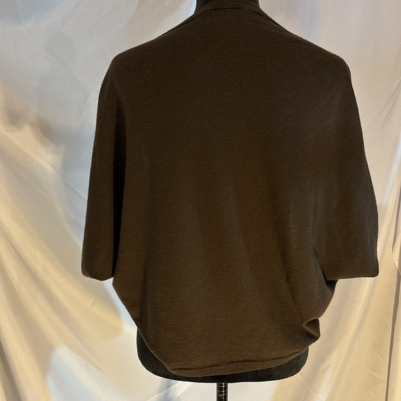 2/$30 Anne Taylor Loft Brown Short Sleeve Shrug Size M/L - Picture 4 of 6